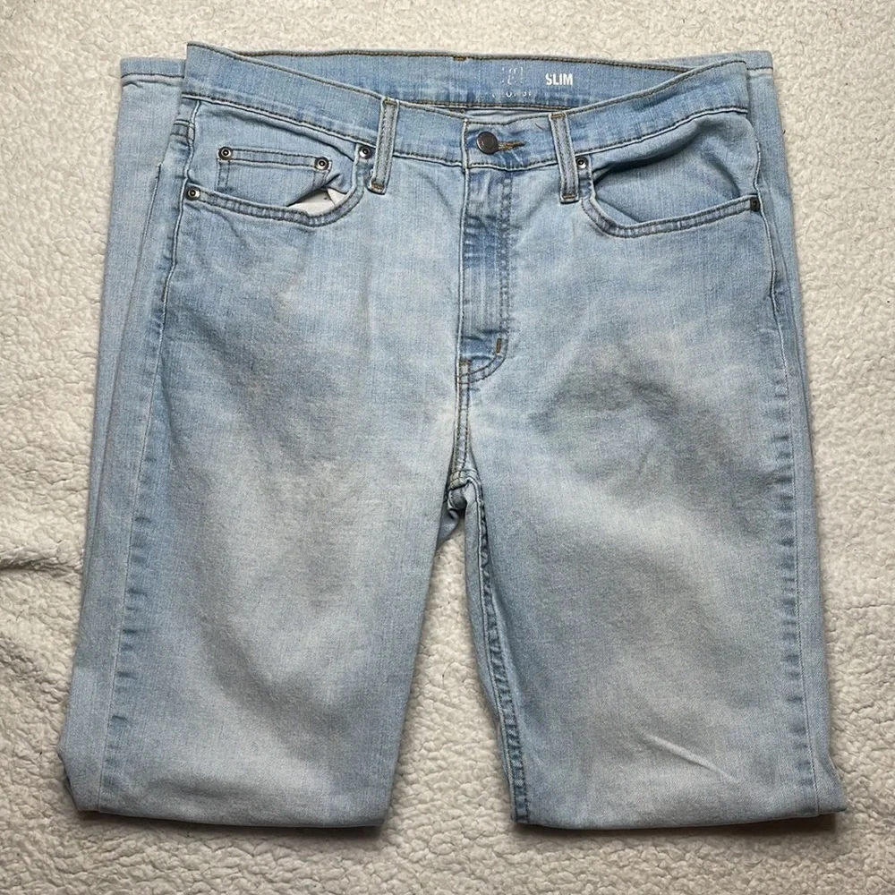 George Jeans Slim Denim Light Wash Jeans Size 32 x 31 1/2